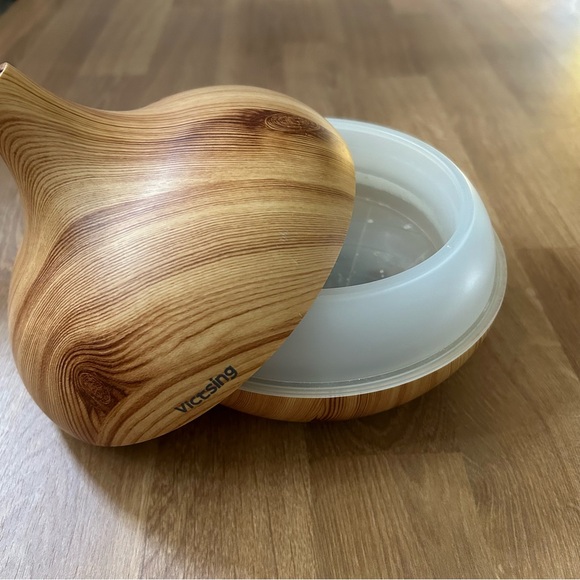 Victsing Faux Woodgrain Essential Oil Diffuser - Picture 3 of 3